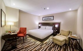 Avari Xpress Gulberg